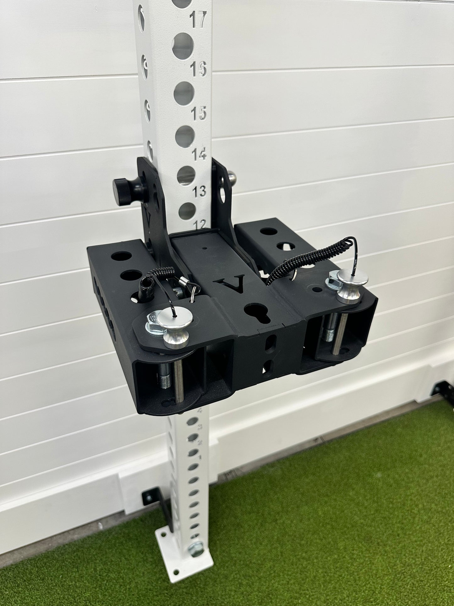 OMEGA™ Adjustable Dip Attachment